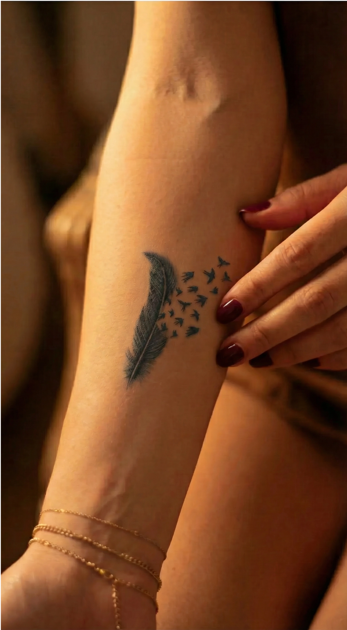 Tatuaj temporar Metamorfoză cu linii fine, pană delicată