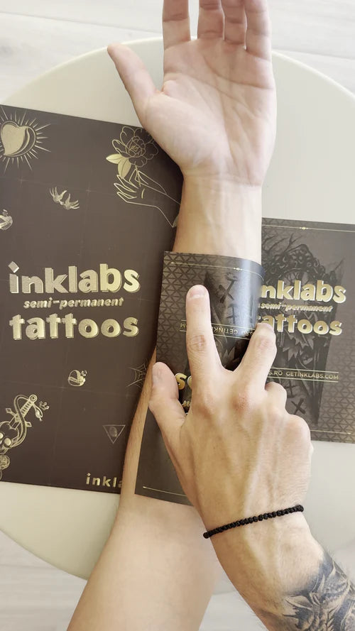 Cómo aplicar un tatuaje temporal InkLabs con agua, paso a paso